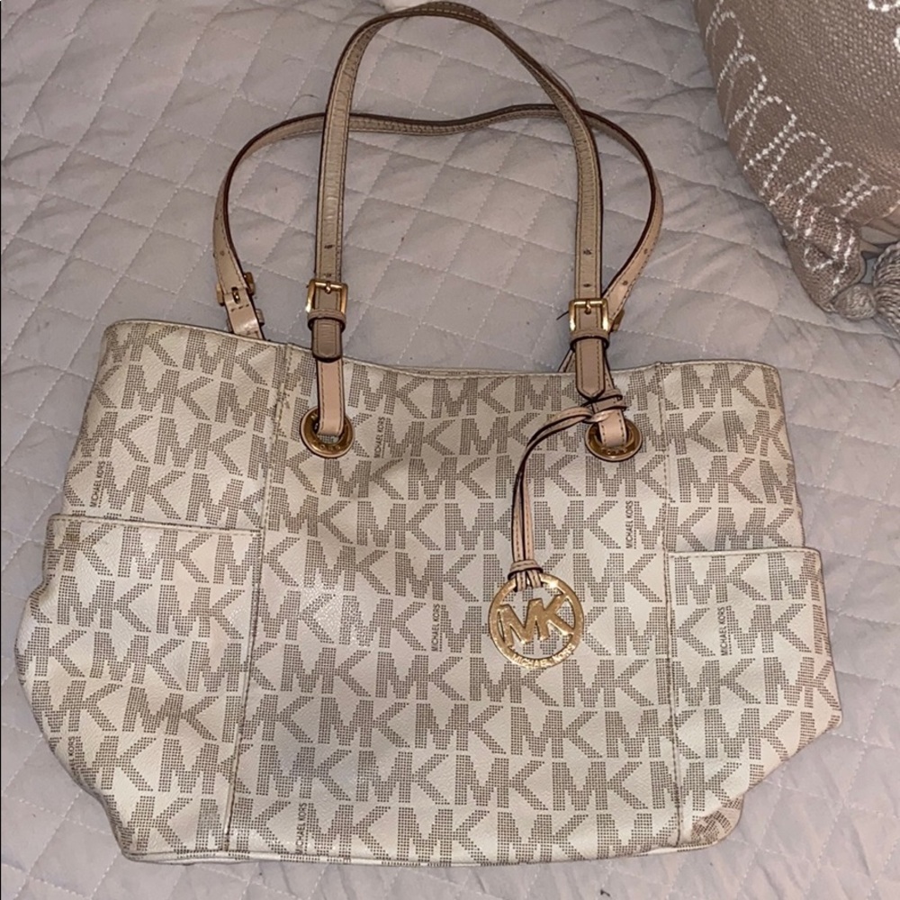 Michael kors purse